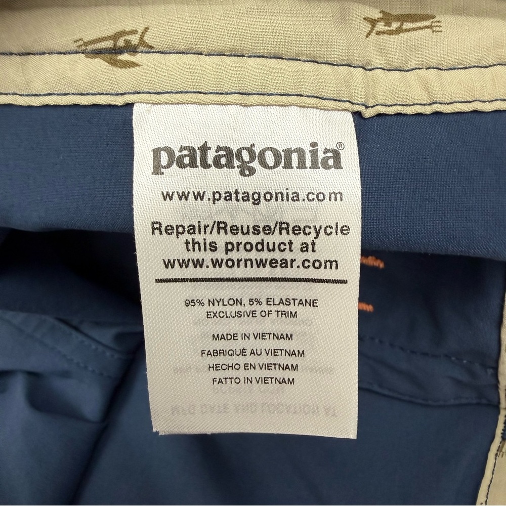 Patagonia Men’s Stretch Wavefarer® Boardshorts
21” Stone Blue - Picture 10 of 10